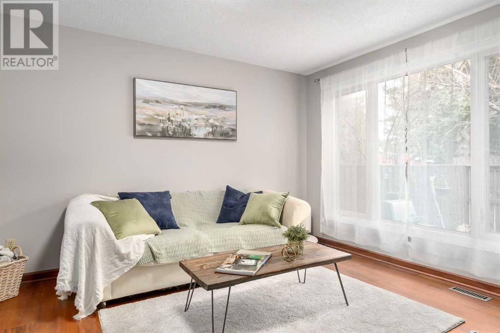36, 2323 Oakmoor Drive Sw, Calgary, Alberta  T2V 4T2 - Photo 3 - A2211335