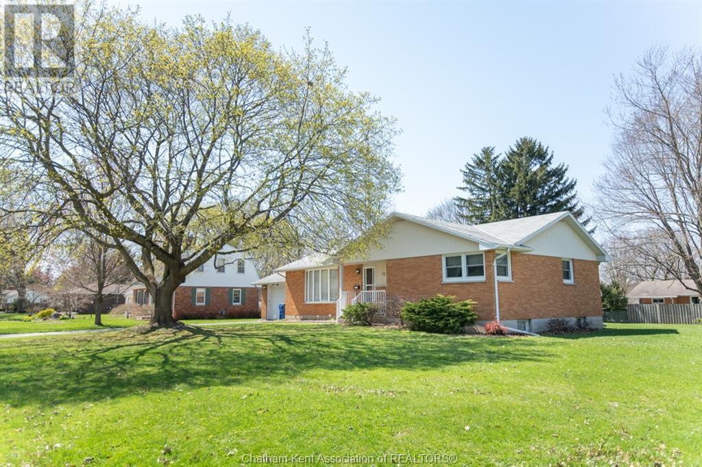 Property at 12 FREDA STREET image 3