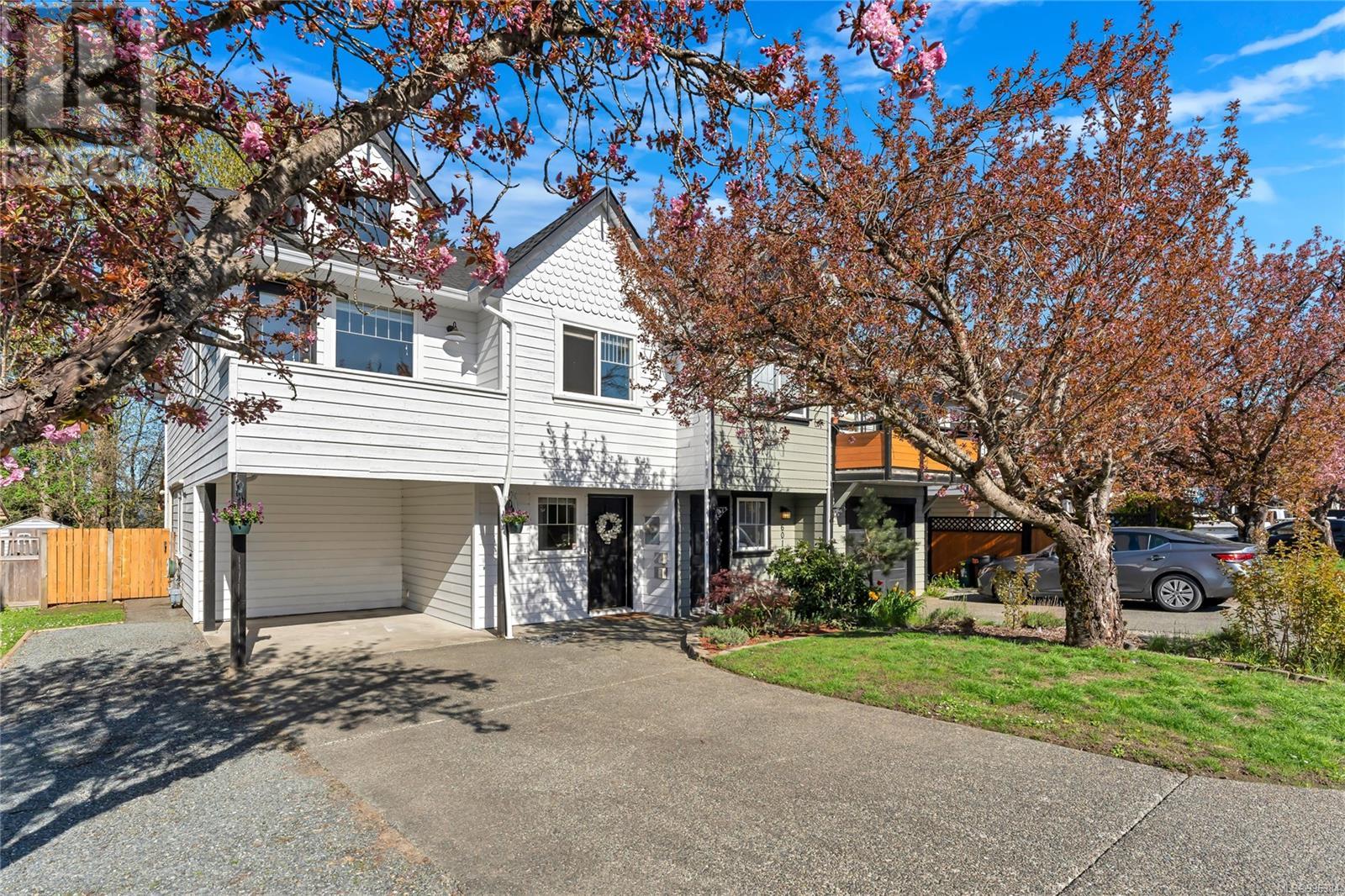 Property at 6015 Rockridge Rd image 1