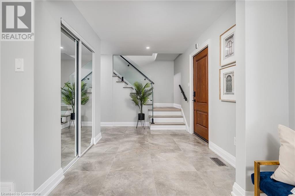 Property at 264 SHAKESPEARE Drive image 2