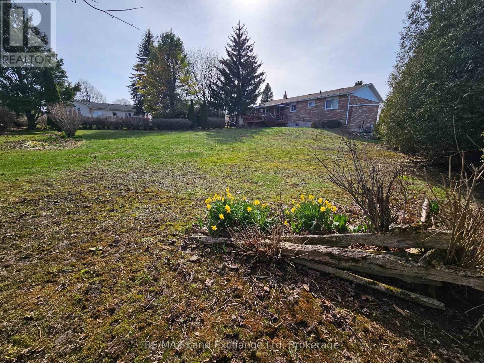 515 Maitland Crescent, North Huron, Ontario  N0G 2W0 - Photo 16 - X12100326