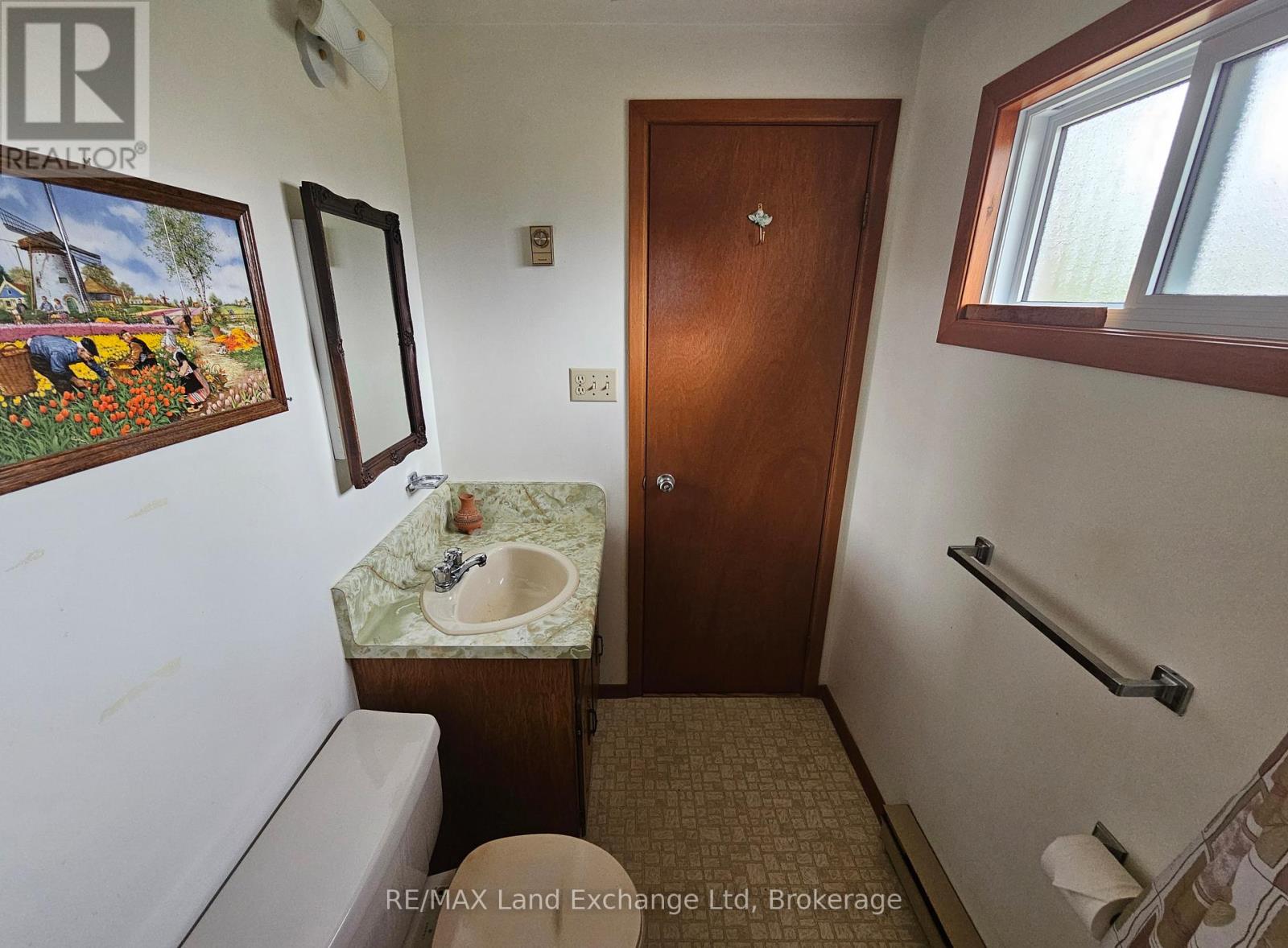 515 Maitland Crescent, North Huron, Ontario  N0G 2W0 - Photo 24 - X12100326