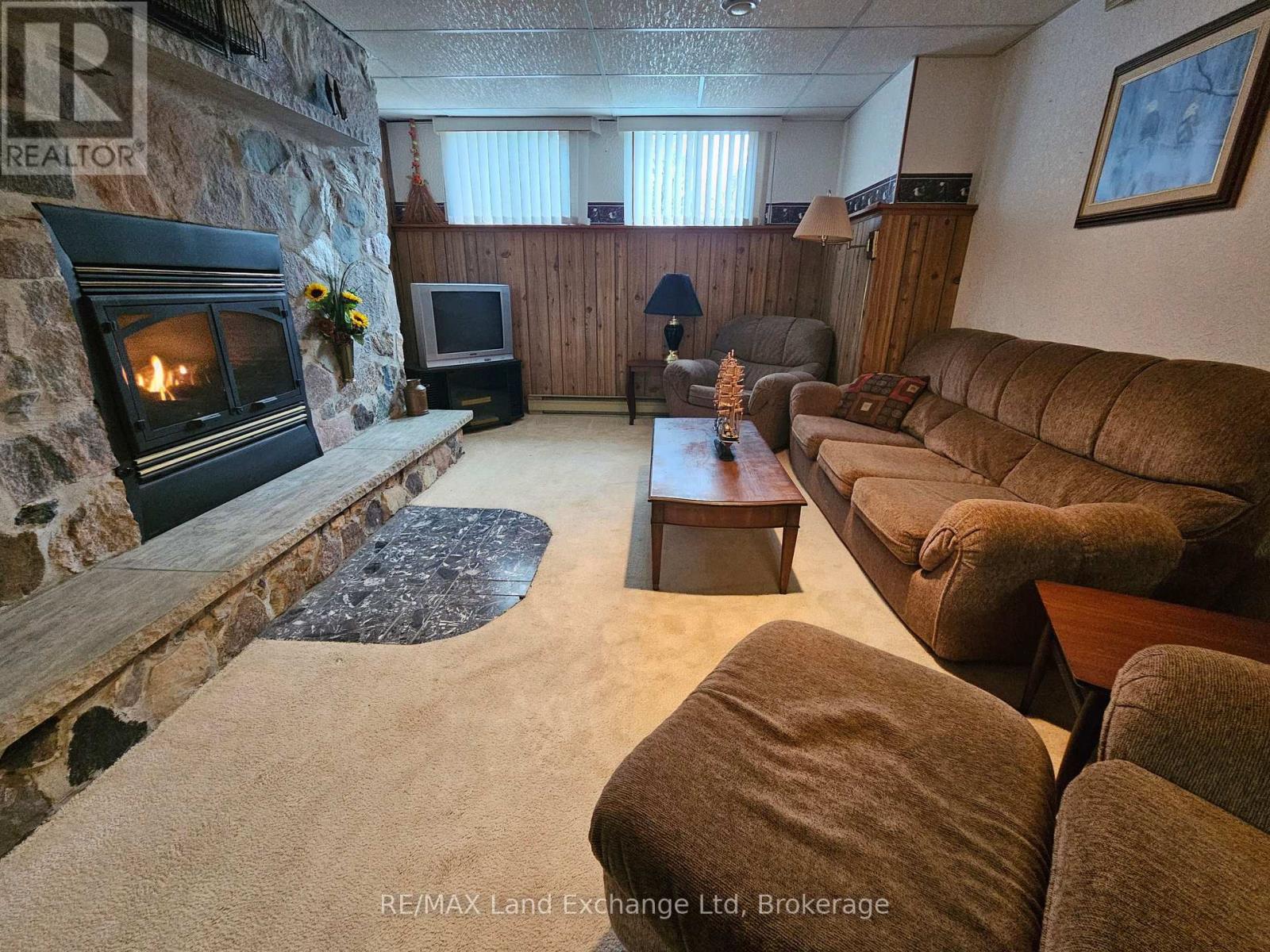 515 Maitland Crescent, North Huron, Ontario  N0G 2W0 - Photo 32 - X12100326