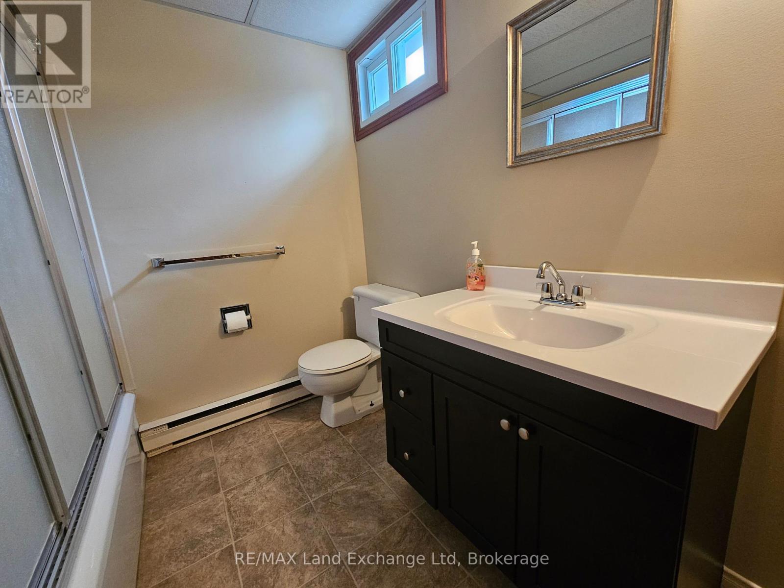 515 Maitland Crescent, North Huron, Ontario  N0G 2W0 - Photo 41 - X12100326