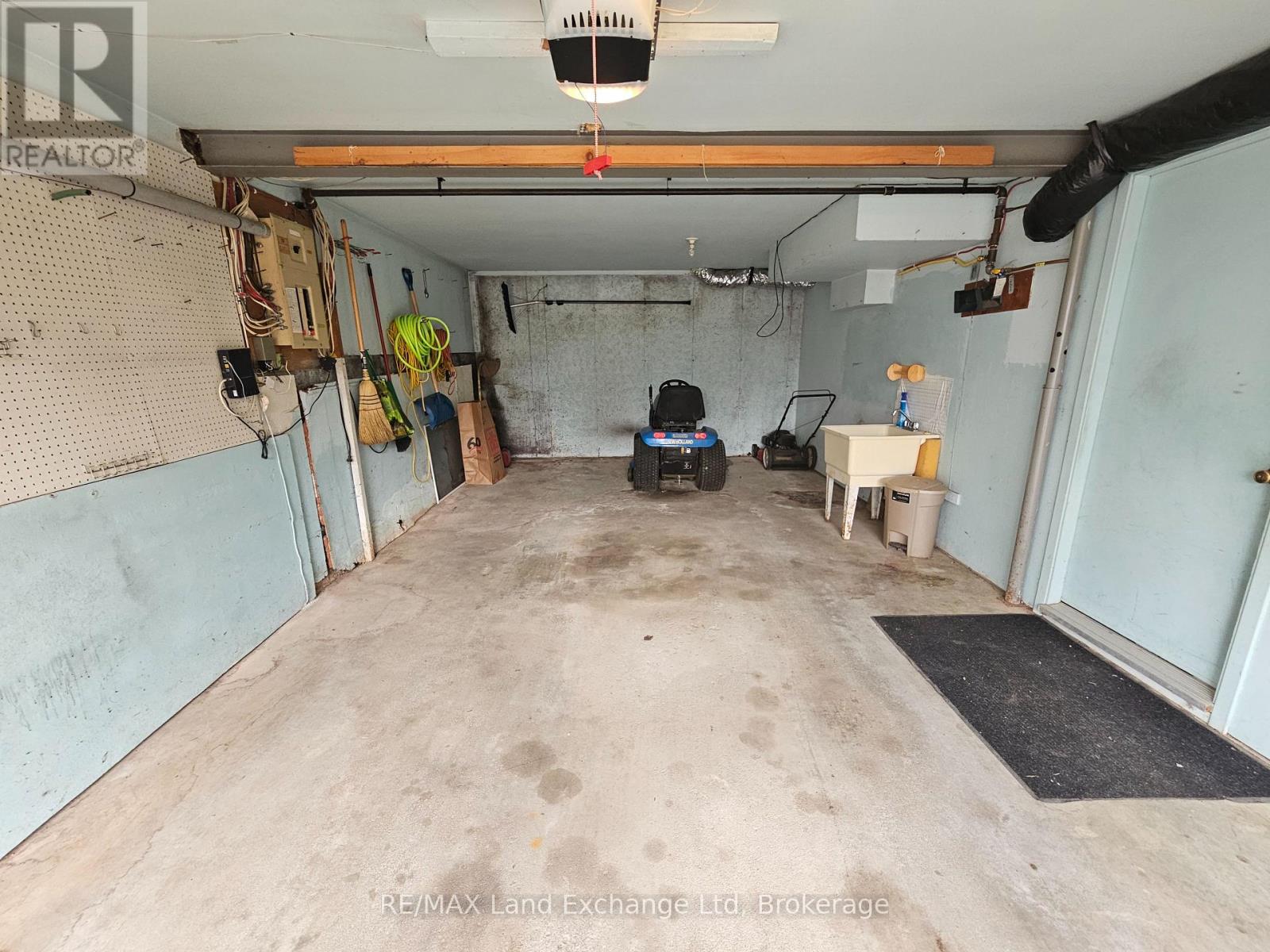 515 Maitland Crescent, North Huron, Ontario  N0G 2W0 - Photo 44 - X12100326