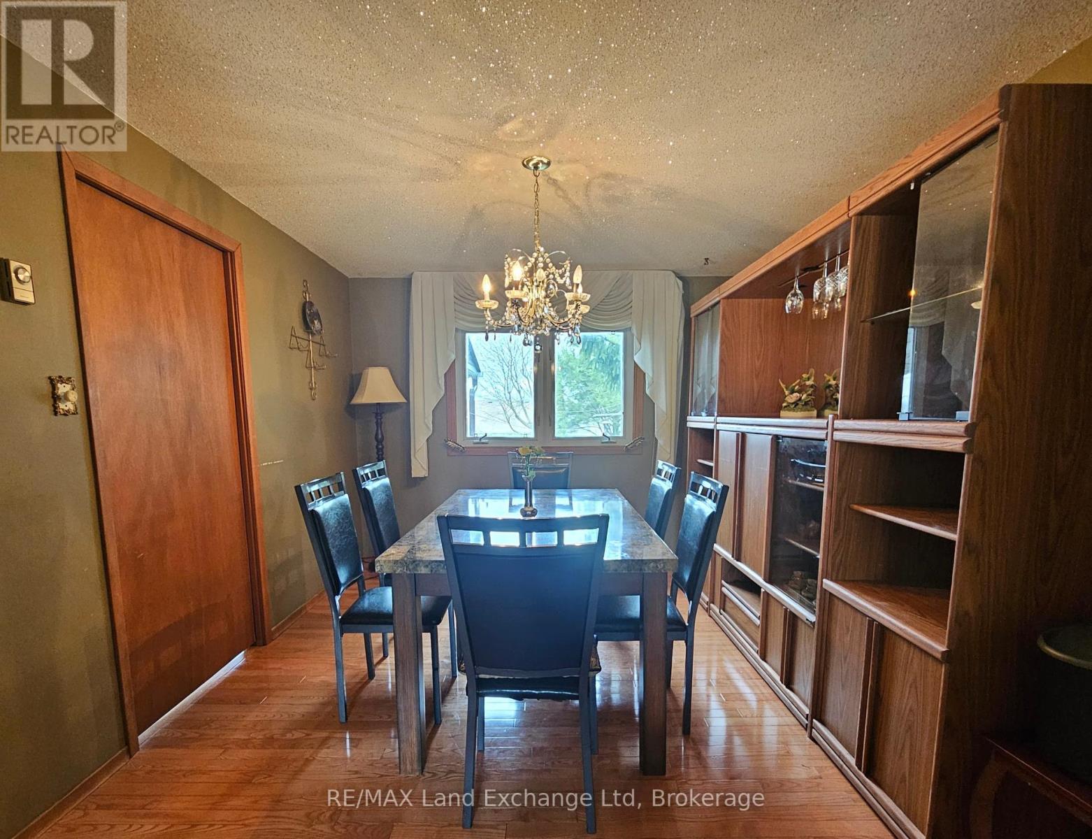 515 Maitland Crescent, North Huron, Ontario  N0G 2W0 - Photo 8 - X12100326