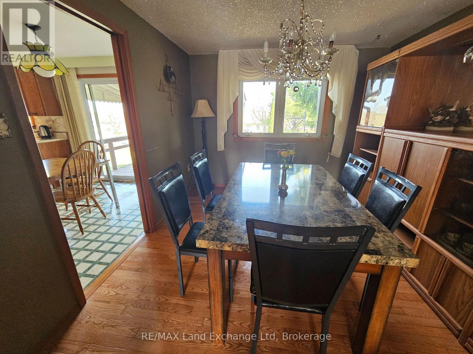 515 Maitland Crescent, North Huron, Ontario  N0G 2W0 - Photo 9 - X12100326