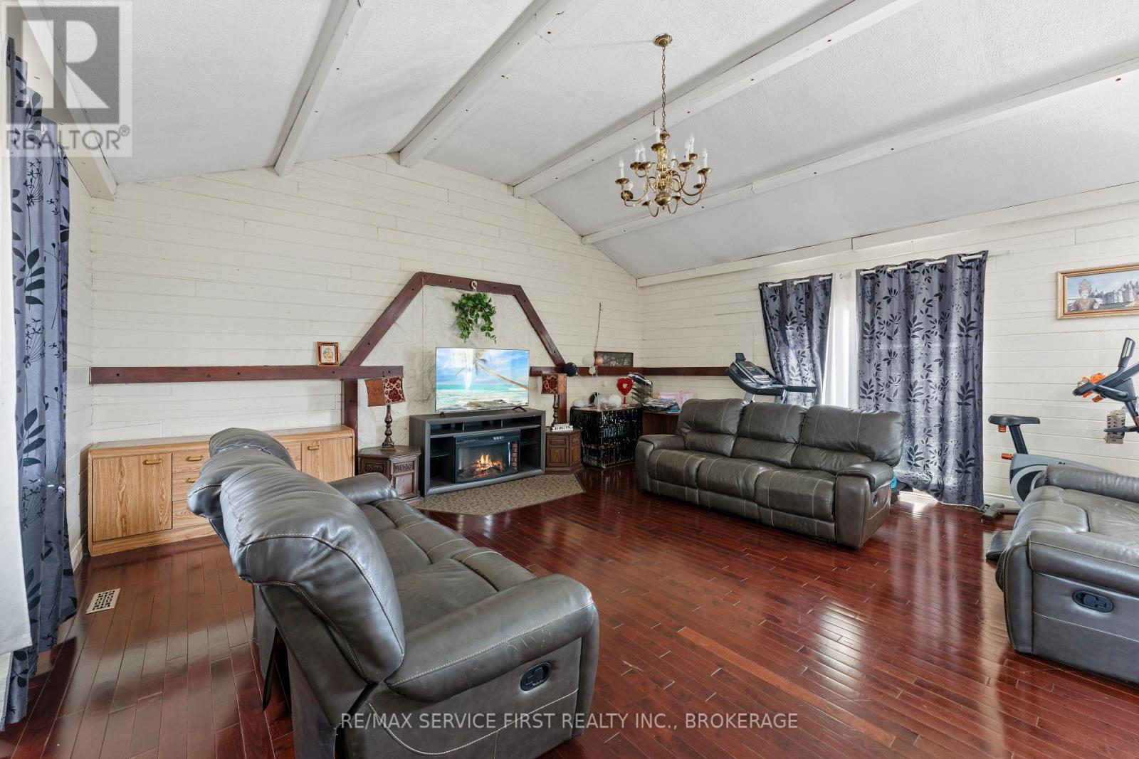 2280 Sydenham Road, Kingston (City North Of 401), Ontario  K0H 1M0 - Photo 7 - X12100331