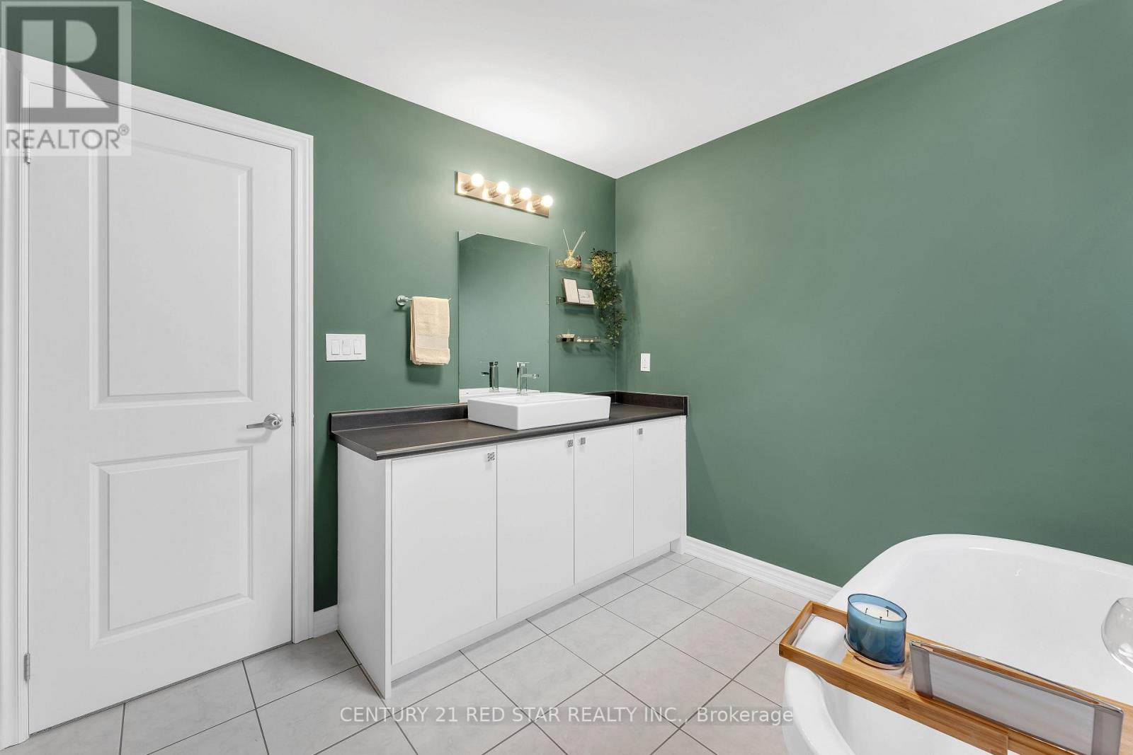 104 Closson Drive, Whitby, Ontario  L1P 0M8 - Photo 30 - E12076566