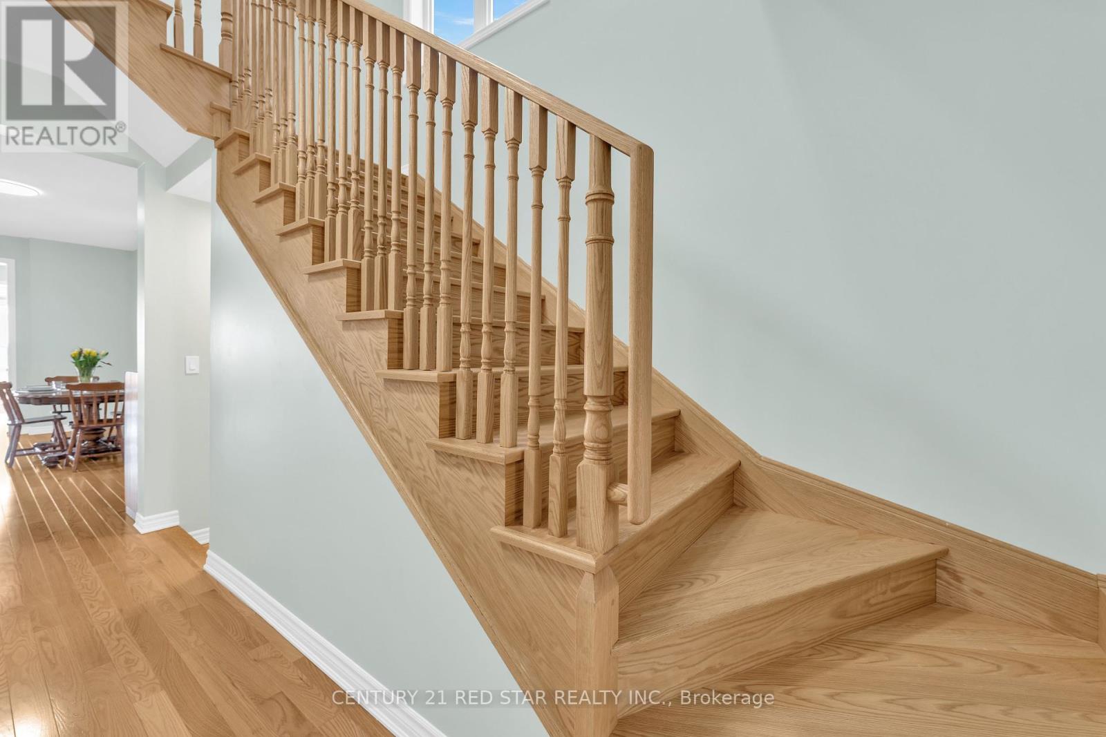 104 Closson Drive, Whitby, Ontario  L1P 0M8 - Photo 6 - E12076566