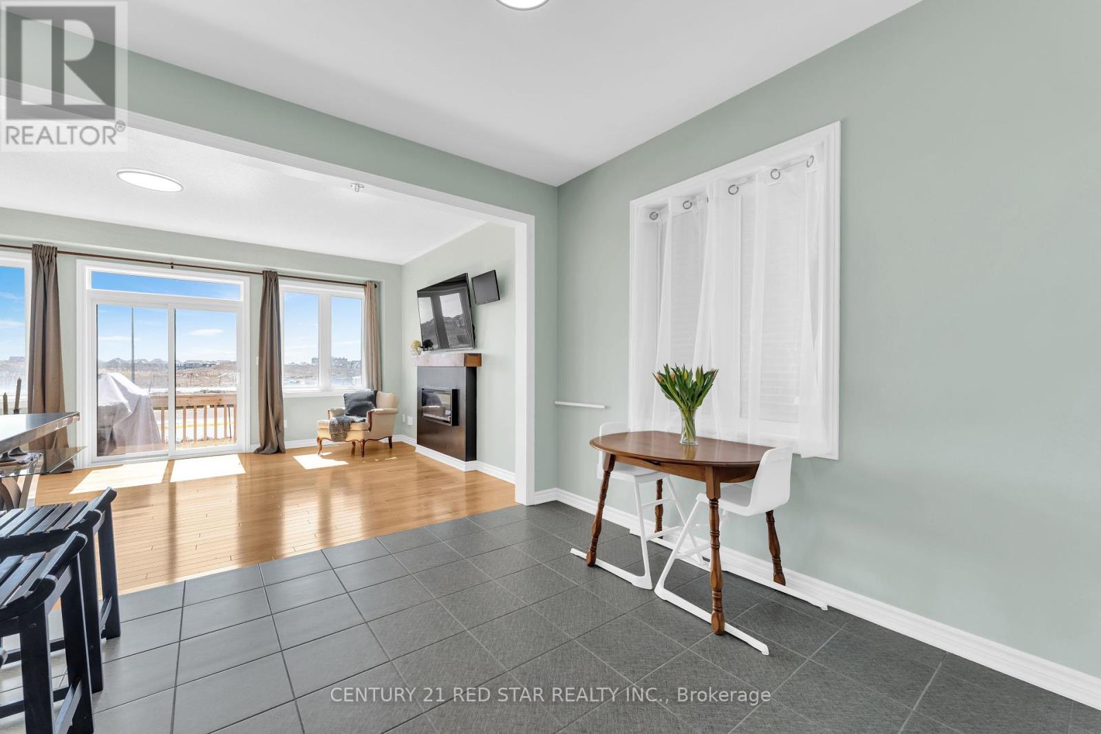 104 Closson Drive, Whitby, Ontario  L1P 0M8 - Photo 10 - E12076566