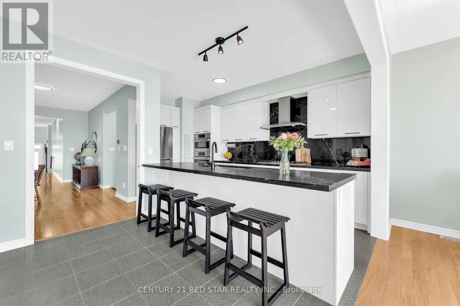104 Closson Drive, Whitby, Ontario  L1P 0M8 - Photo 12 - E12076566