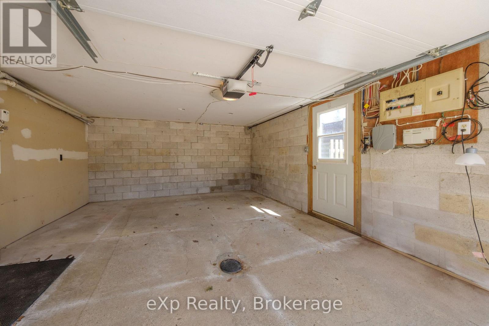 198 Miramichi Bay Road, Saugeen Shores, Ontario  N0H 2C6 - Photo 18 - X12100345