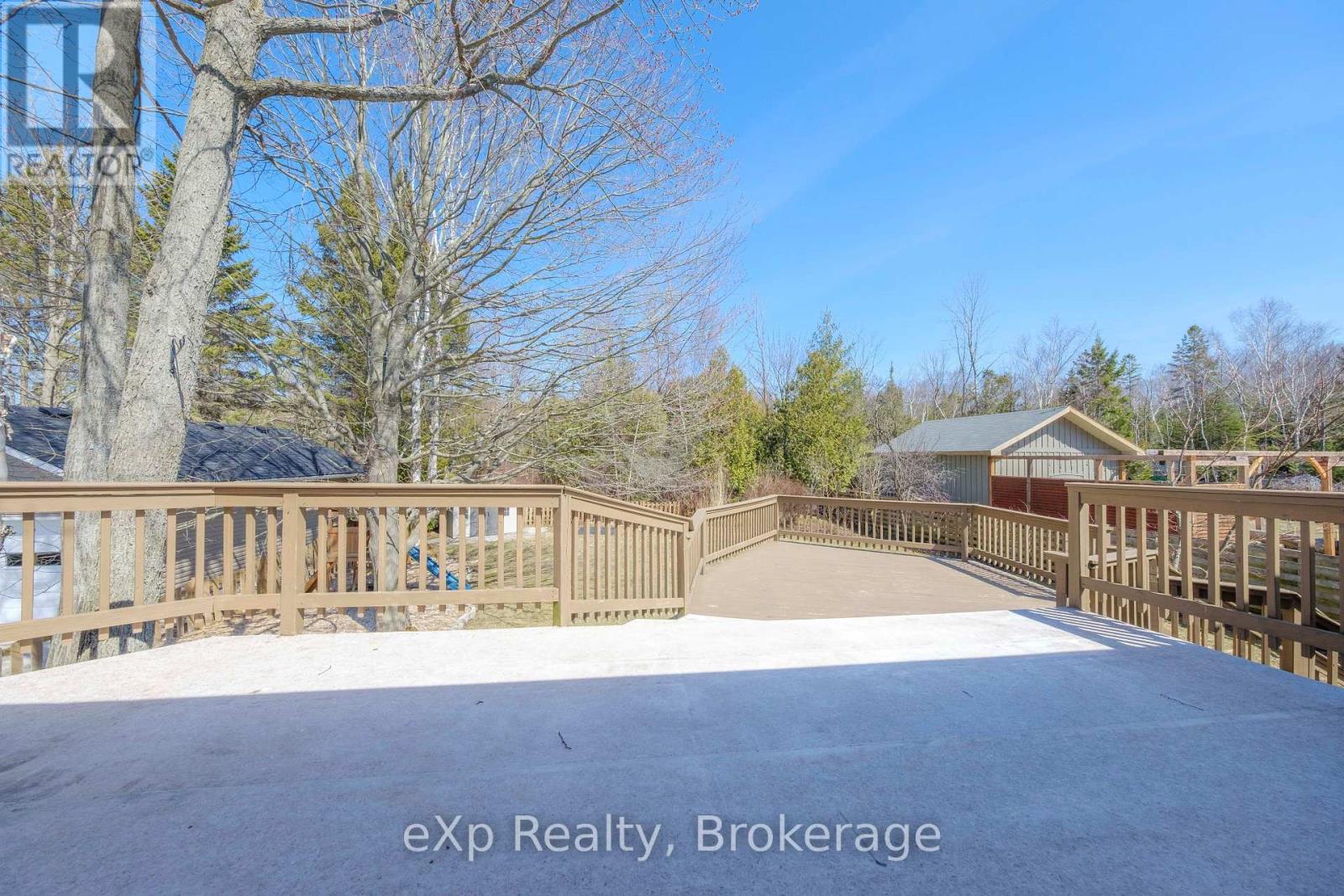 198 Miramichi Bay Road, Saugeen Shores, Ontario  N0H 2C6 - Photo 19 - X12100345