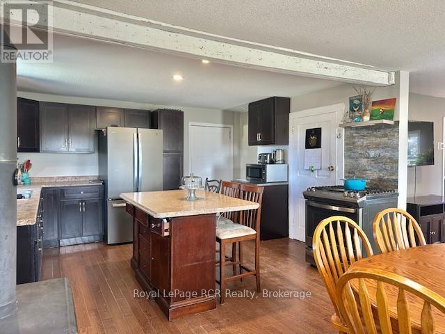 280 Concession 10 Concession, Brockton, Ontario  N0G 1J0 - Photo 2 - X12065096