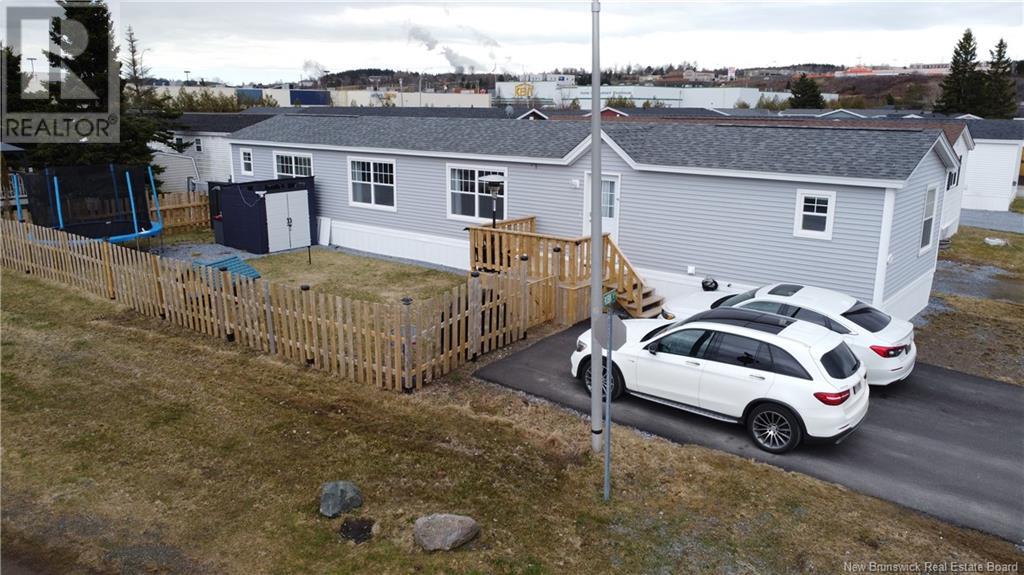 Property at 1 Robin Court image 1