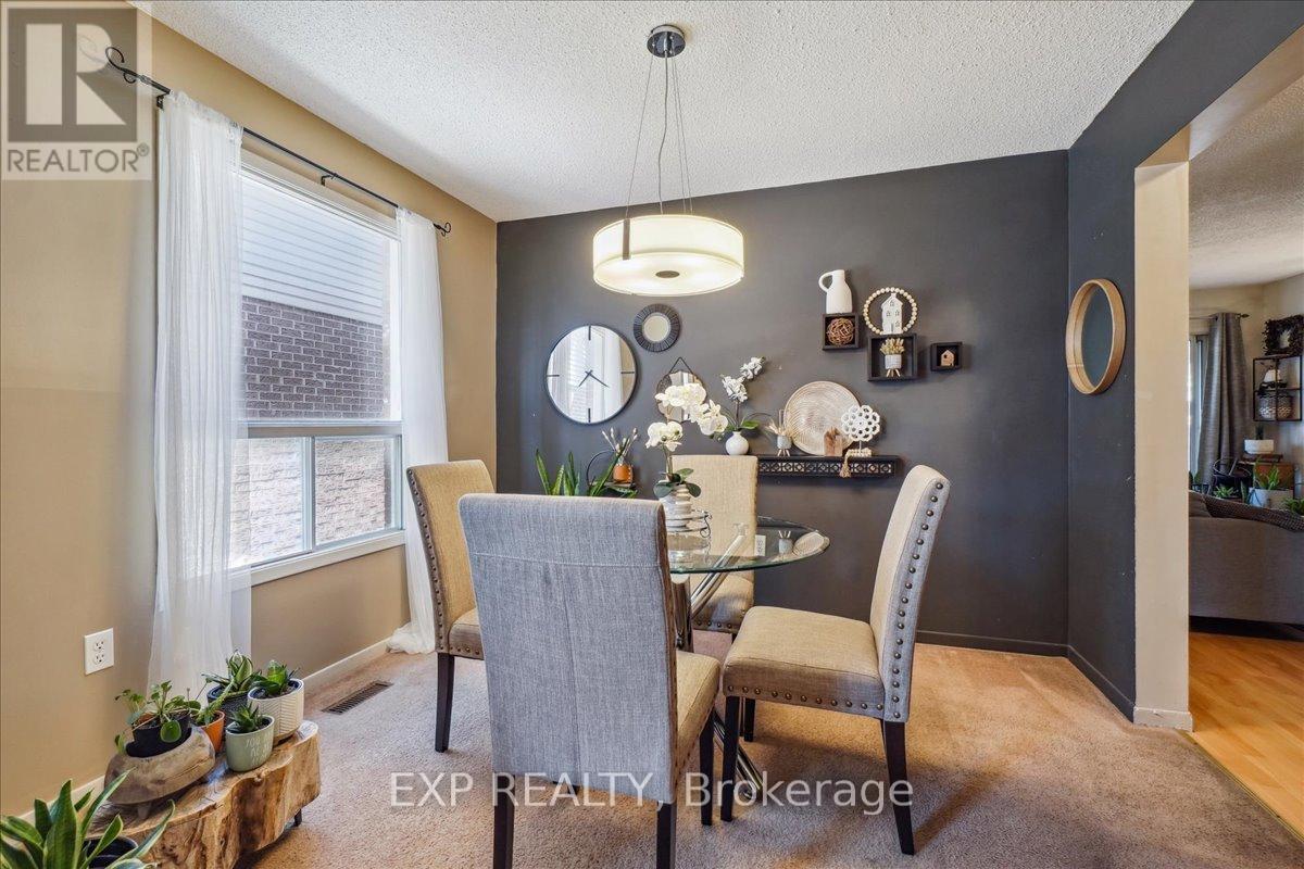 Property at 7 ROSSET VALLEY COURT image 1