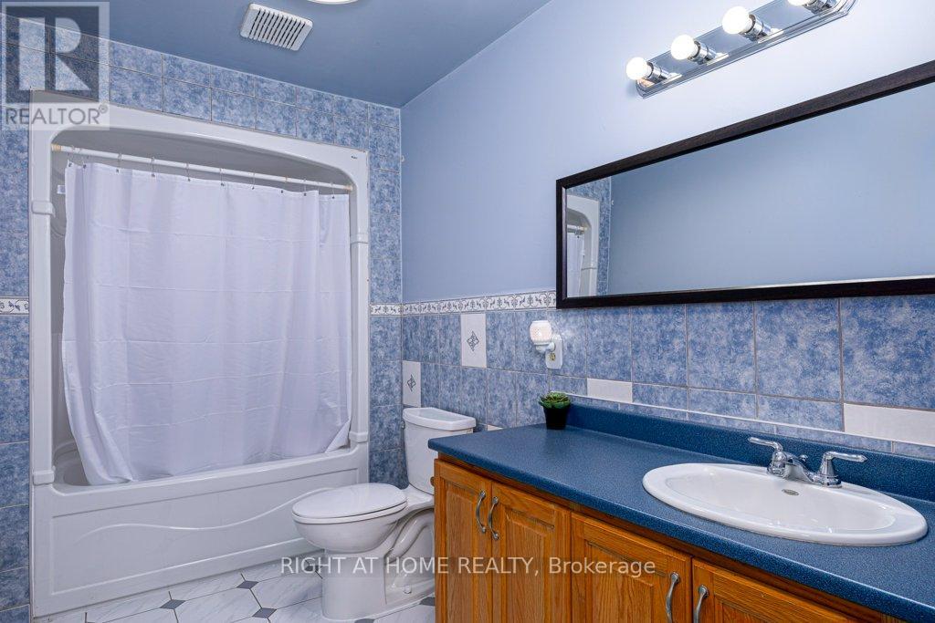 550 Queen Street E, Gananoque, Ontario  K7G 2B1 - Photo 30 - X12100328