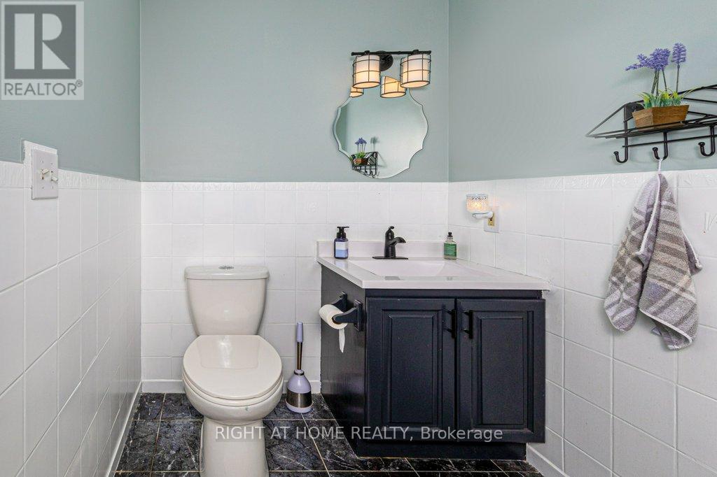 550 Queen Street E, Gananoque, Ontario  K7G 2B1 - Photo 39 - X12100328
