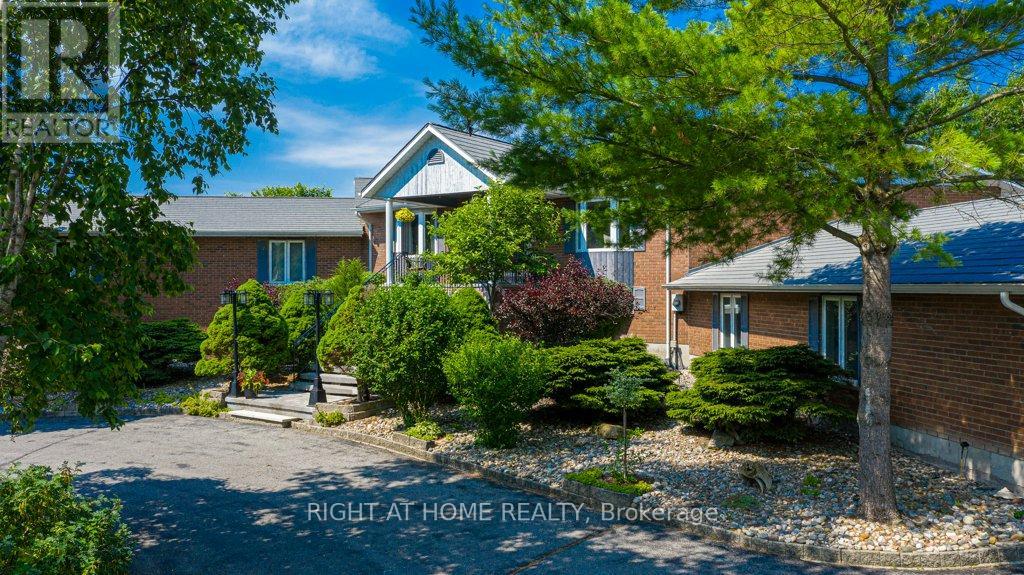 550 Queen Street E, Gananoque, Ontario  K7G 2B1 - Photo 6 - X12100328