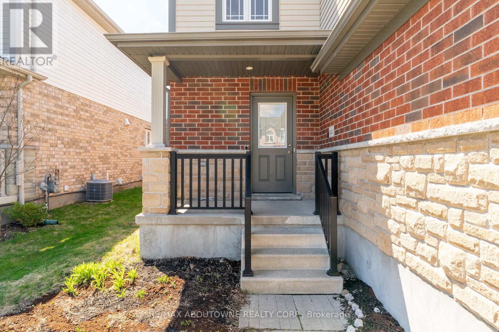 Property at 11 REVELL DRIVE image 4