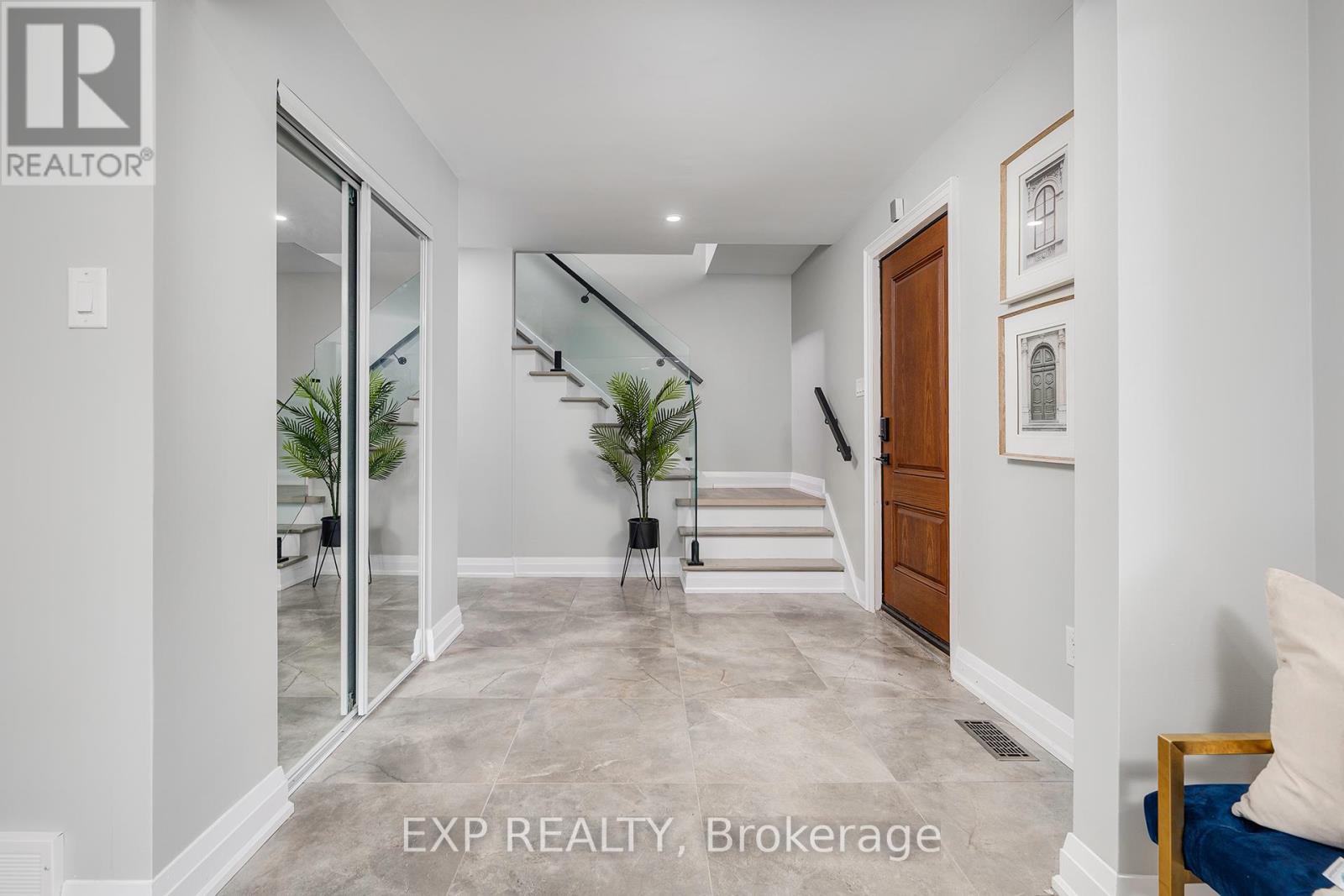 Property at 264 SHAKESPEARE DRIVE image 2