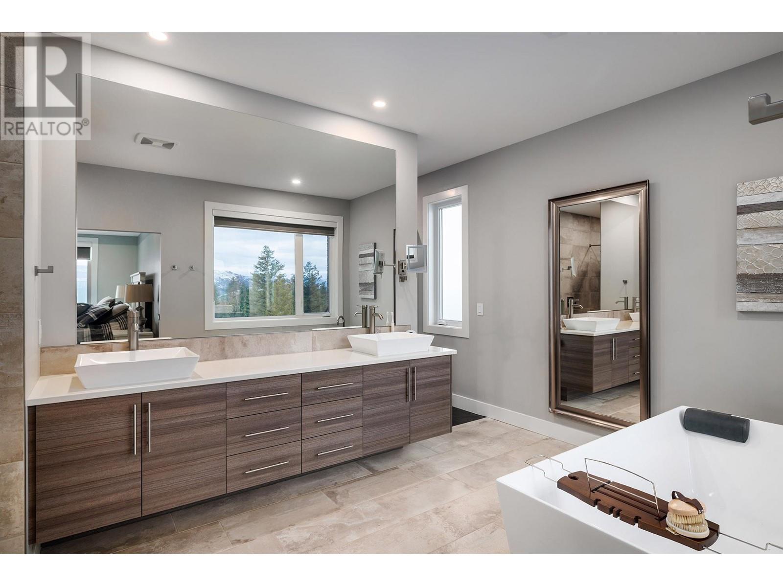 Property at 2501 Tallus Heights Drive image 4