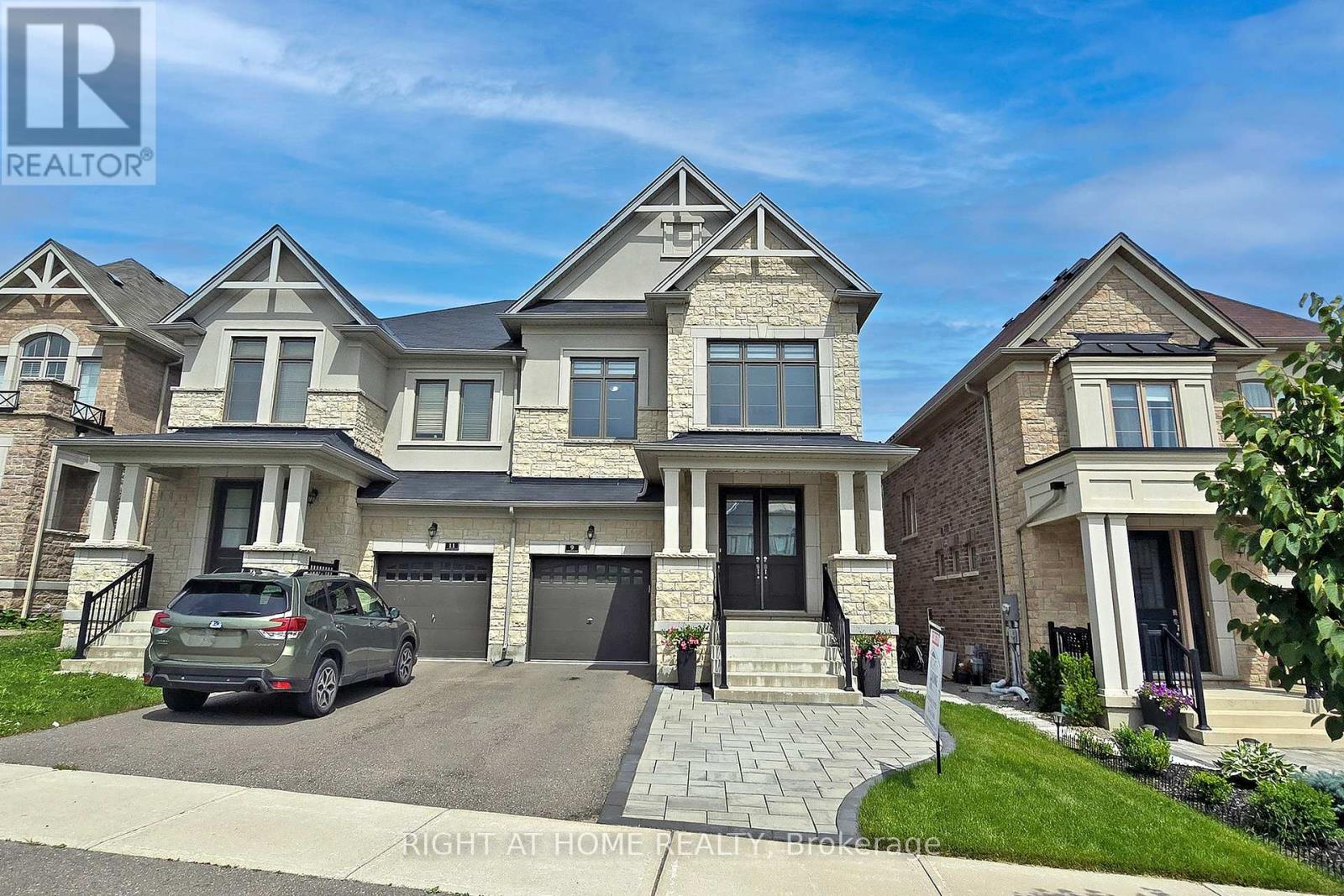 Property at 9 JOHN SMITH STREET E image 1