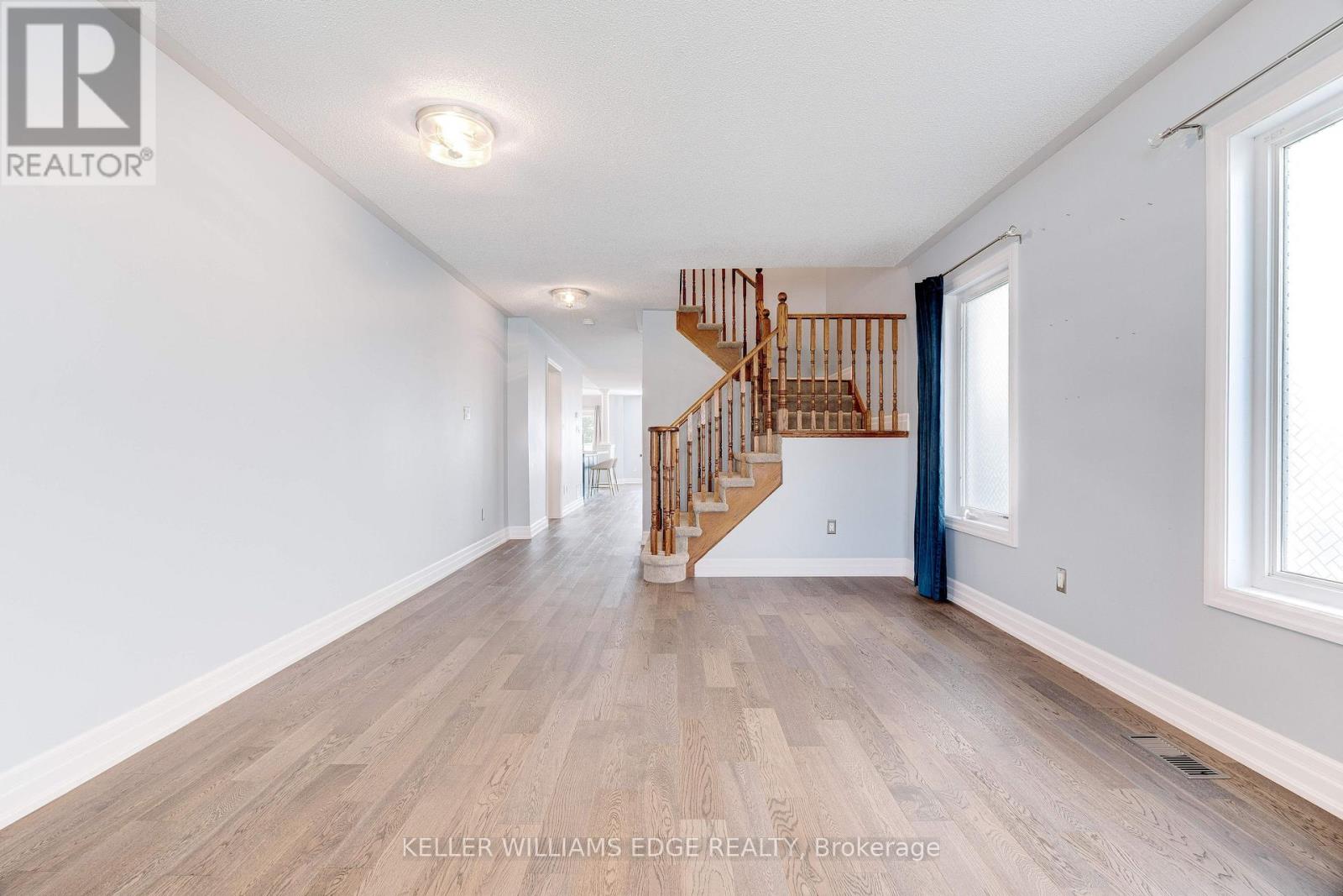 Property at 85 MOWAT CRESCENT image 3