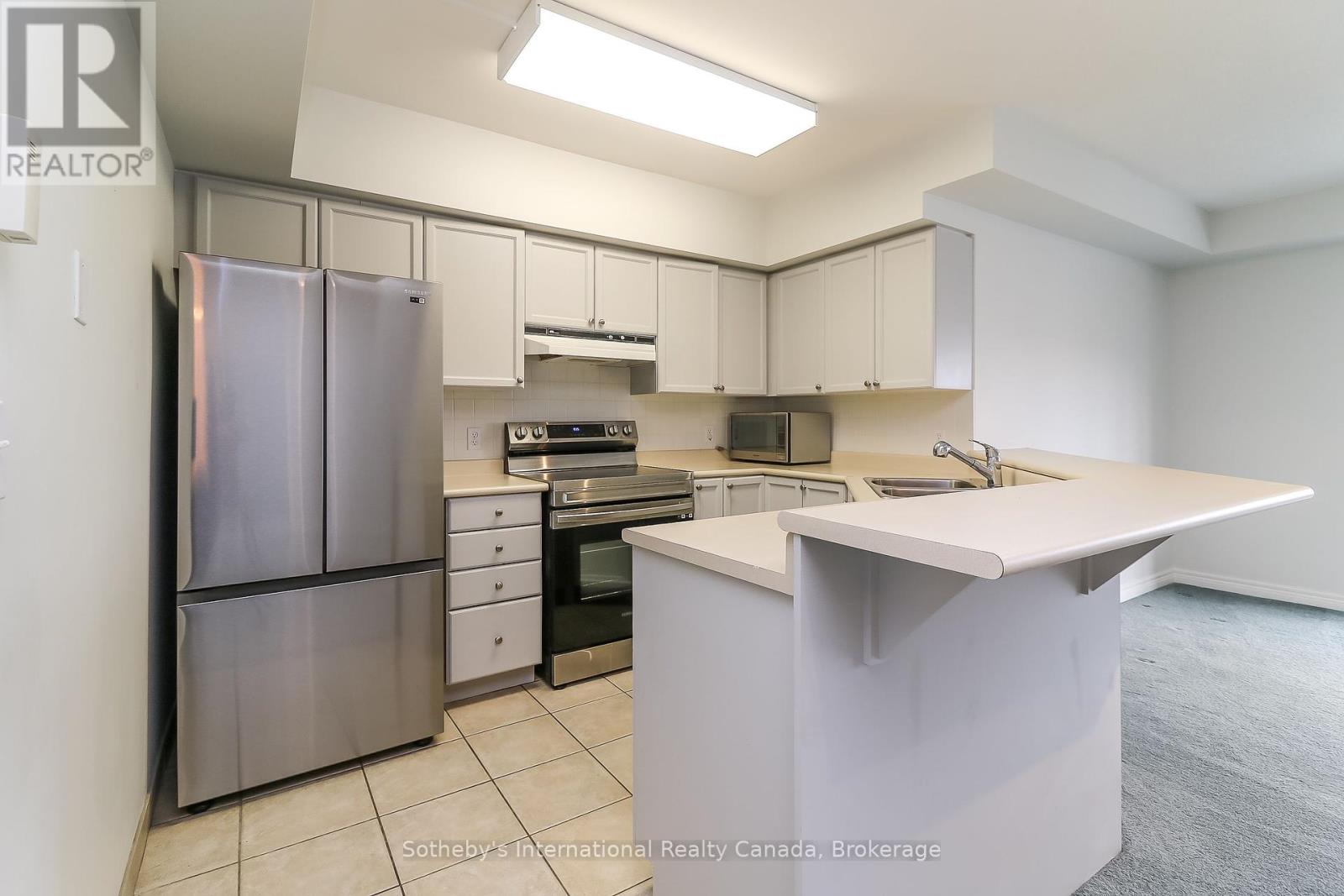 402 - 16 Raglan Street, Collingwood, Ontario  L9Y 4Y2 - Photo 14 - S12099559