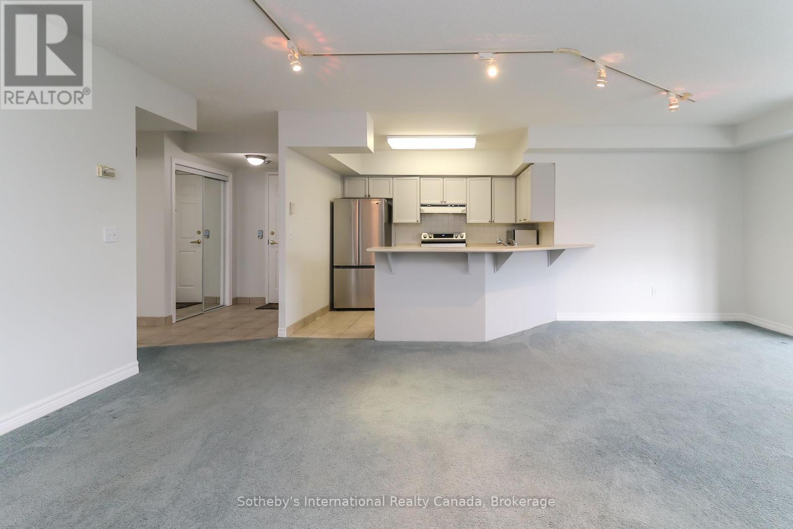 402 - 16 Raglan Street, Collingwood, Ontario  L9Y 4Y2 - Photo 10 - S12099559