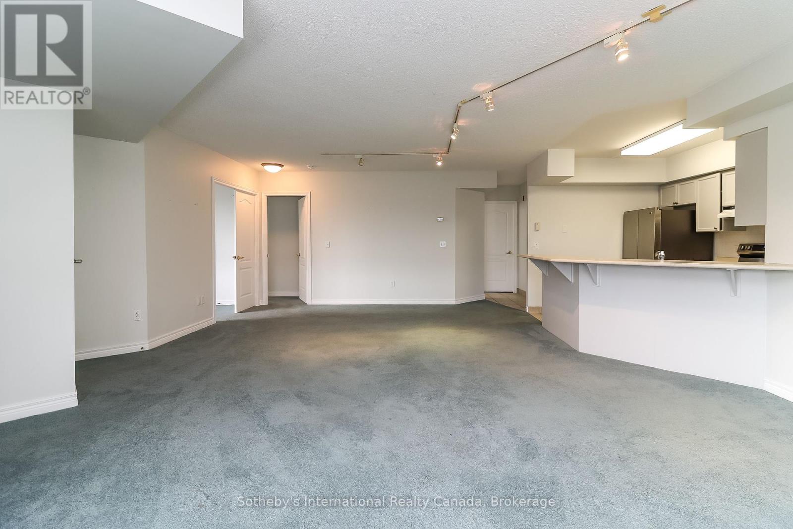 402 - 16 Raglan Street, Collingwood, Ontario  L9Y 4Y2 - Photo 11 - S12099559