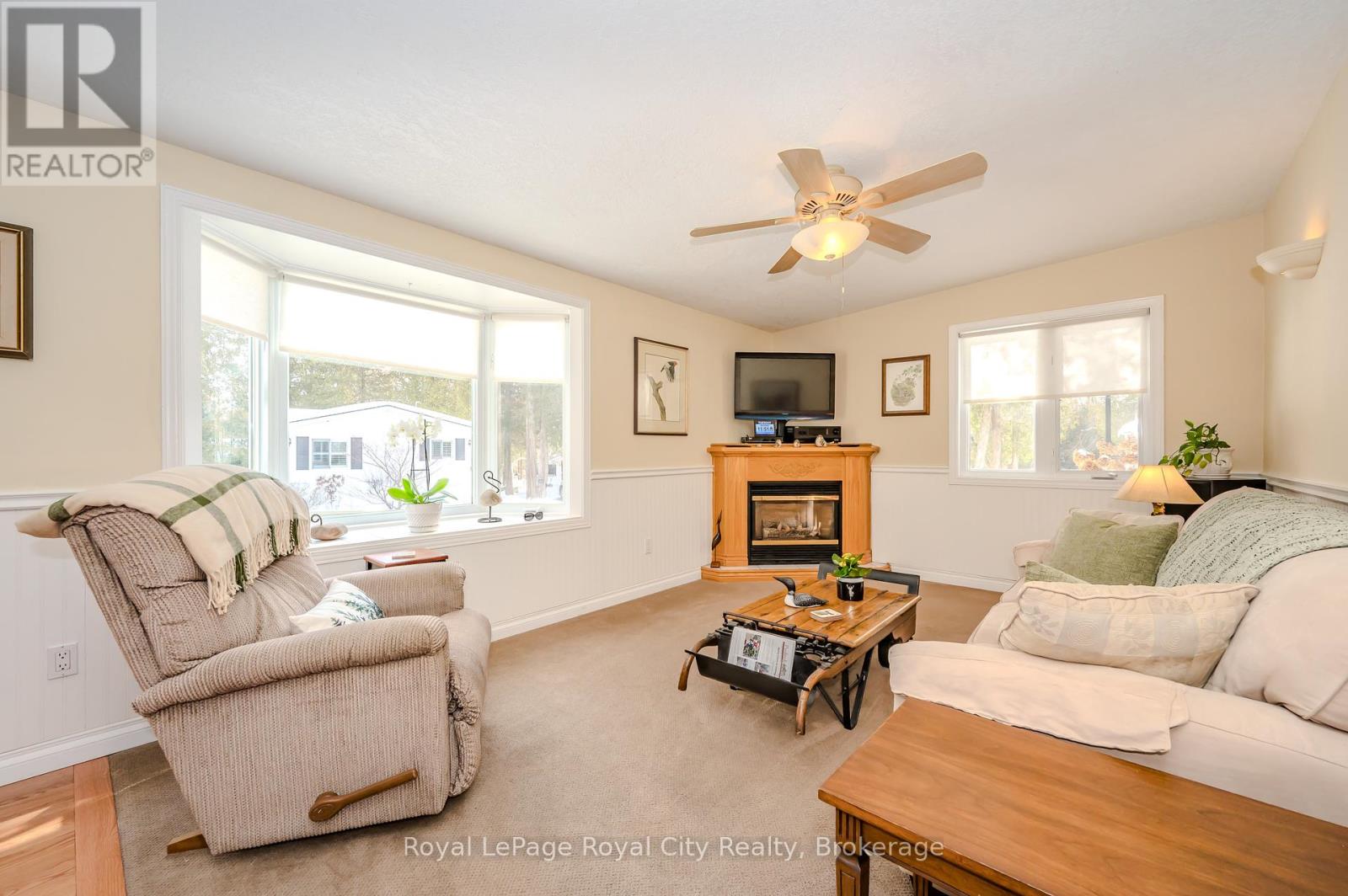 11 Spruce Avenue, Puslinch, Ontario  N1H 6H9 - Photo 8 - X11971603