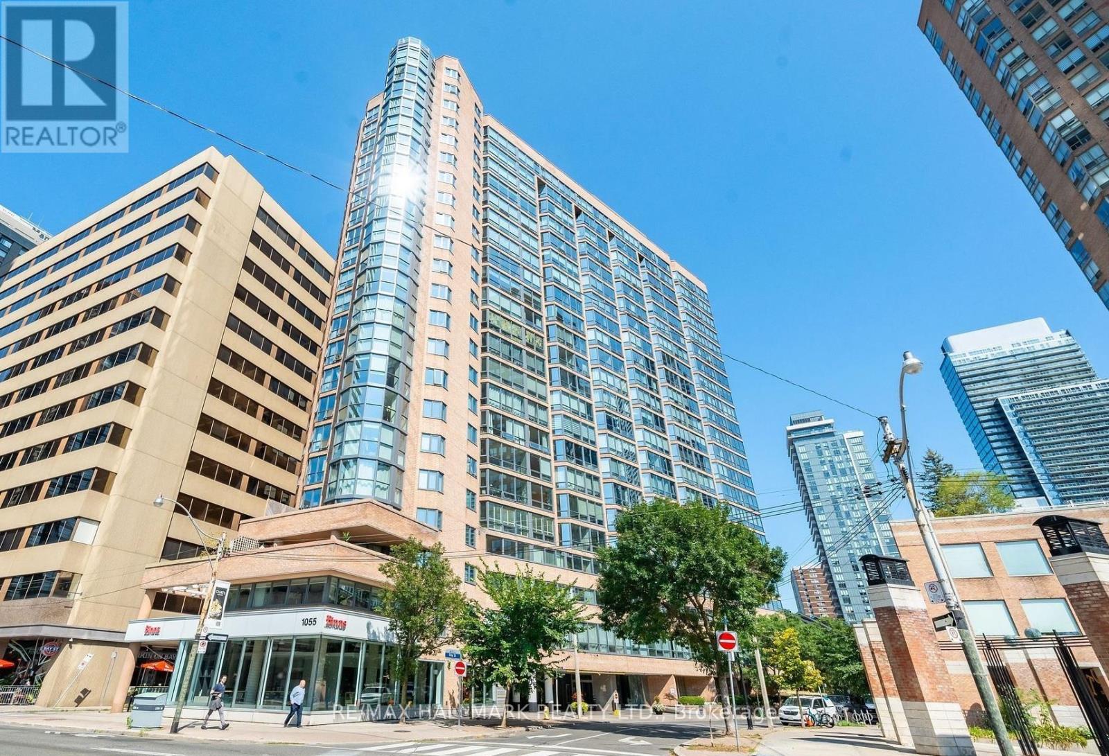 913 - 1055 BAY STREET, Toronto, Ontario