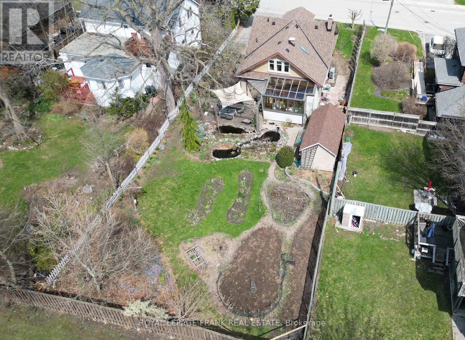 Property at 111 TRENT STREET W image 3
