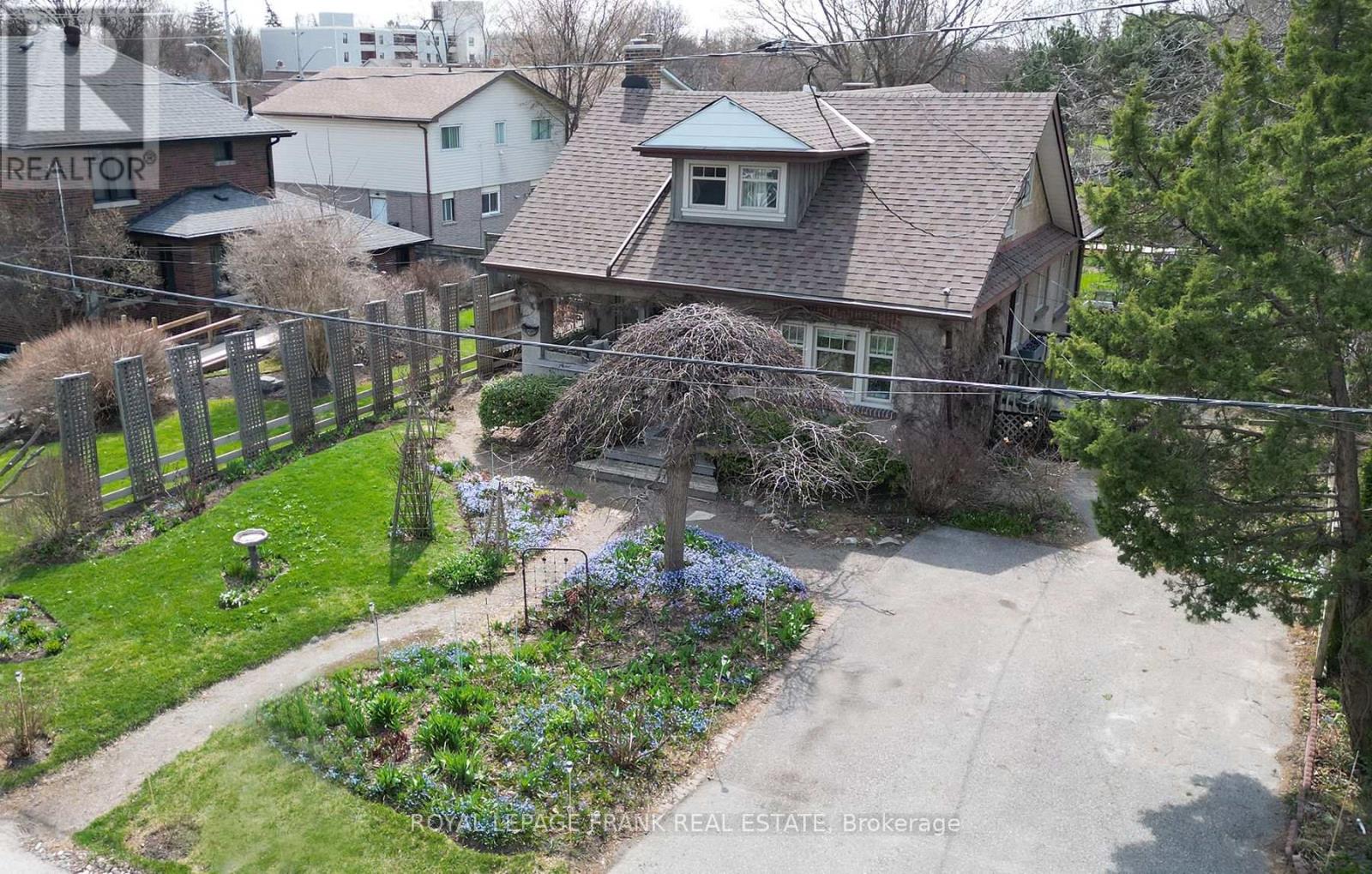 Property at 111 TRENT STREET W image 4