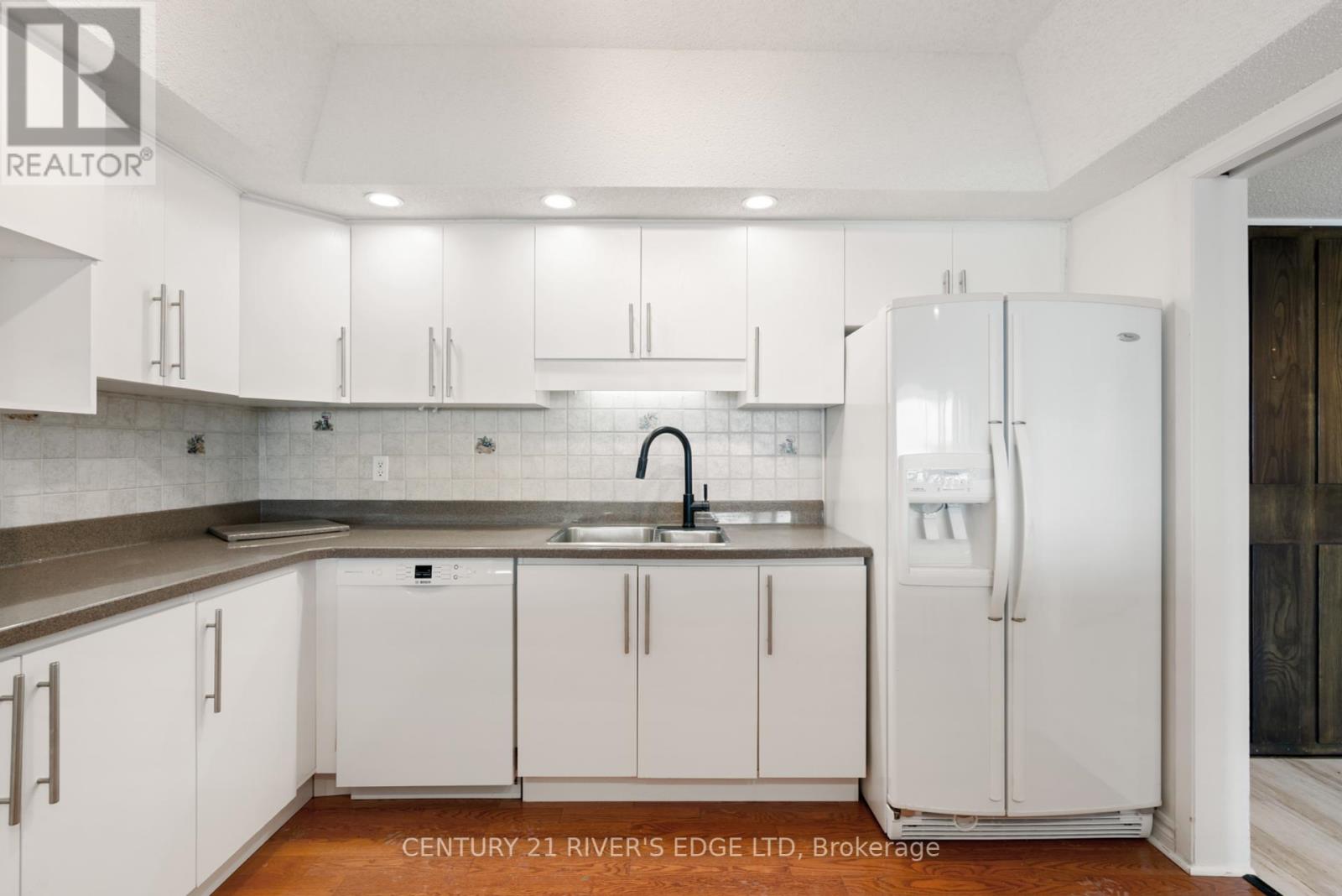 601 - 55 Water Street E, Brockville, Ontario  K6V 1A3 - Photo 12 - X12100411