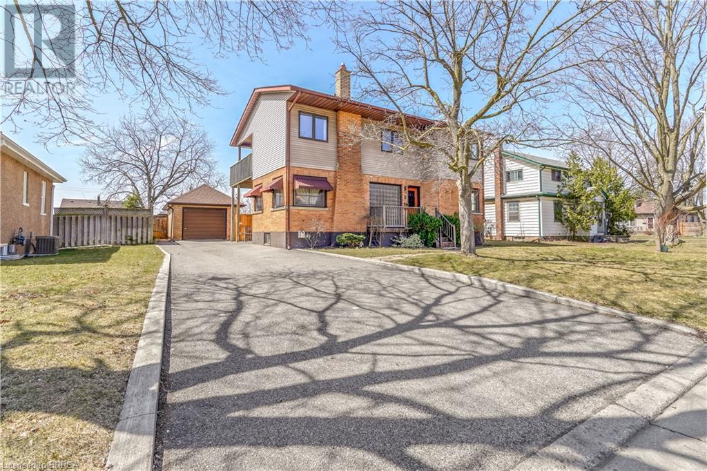 Property at 8 CECIL Avenue image 4