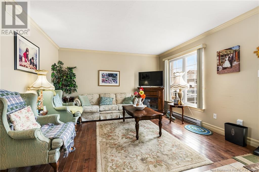 Property at 41 Oxiard Street image 4