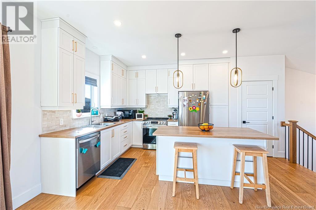 Property at 6 Robert Street image 4