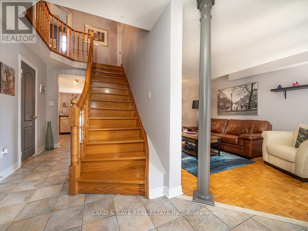 Property at 63 PAVIN CRESCENT image 5
