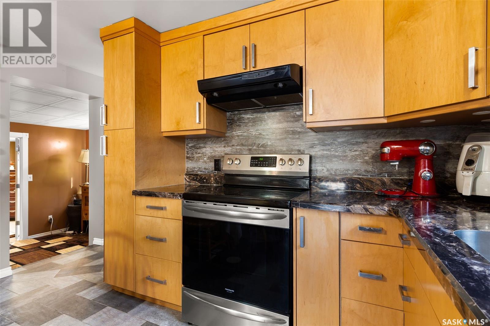 11 Garuik Crescent, Regina, Saskatchewan  S4R 7E5 - Photo 6 - SK998885