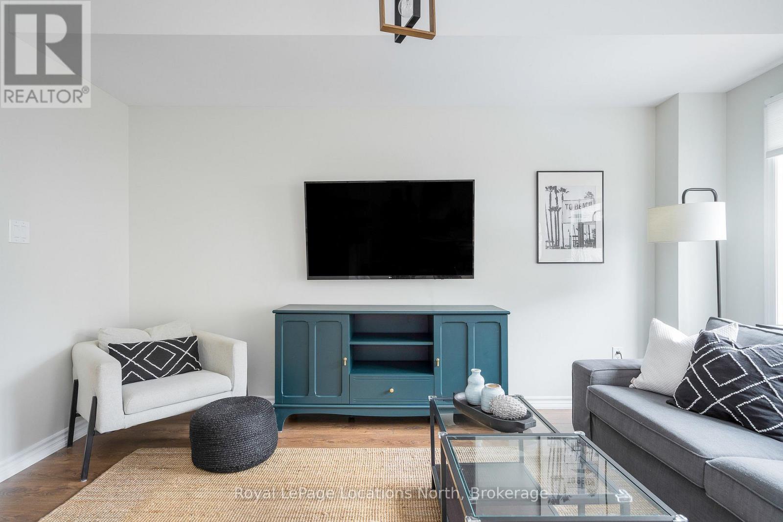 21 Arcadia Road, Wasaga Beach, Ontario  L9Z 3C7 - Photo 10 - S12100438