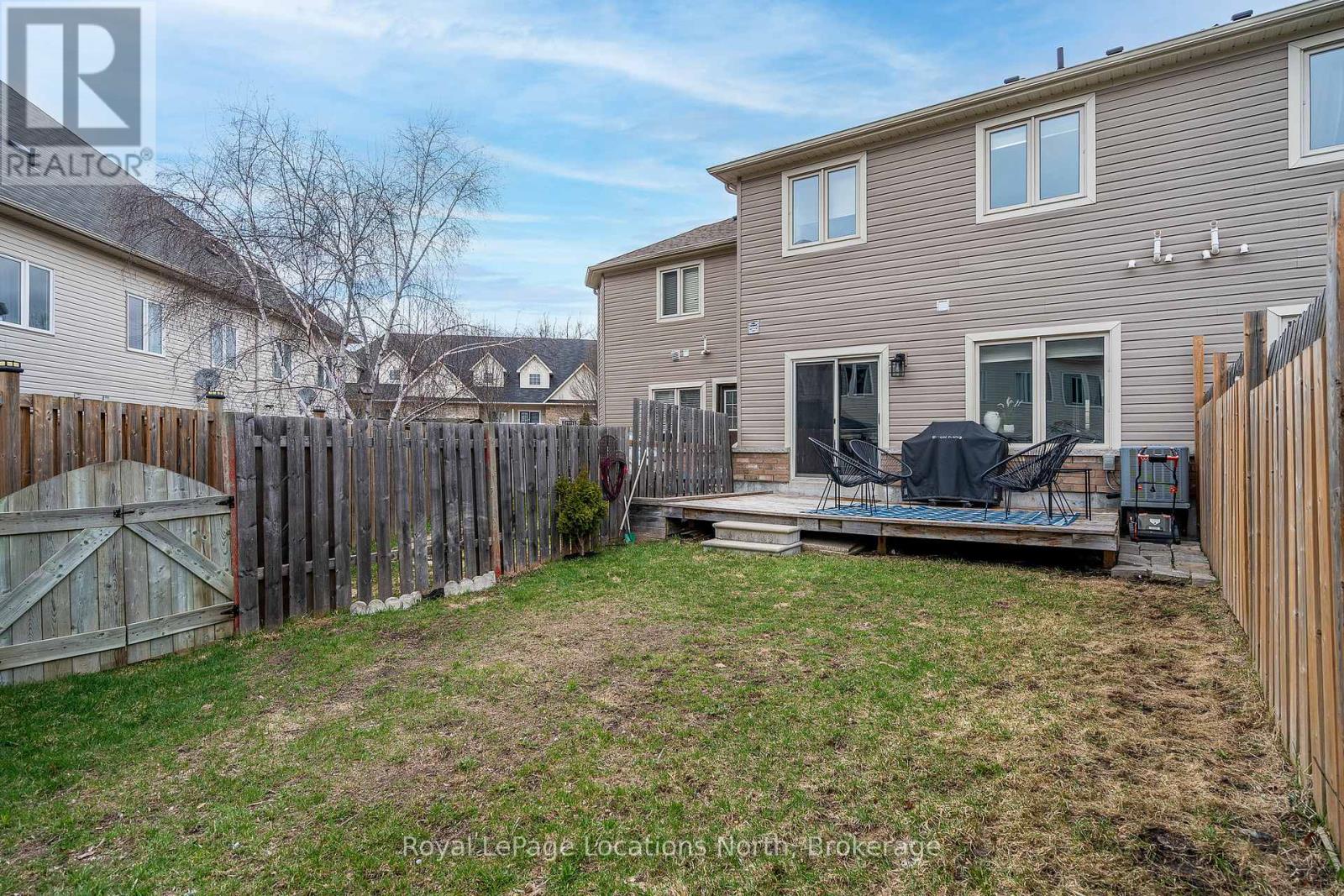 21 Arcadia Road, Wasaga Beach, Ontario  L9Z 3C7 - Photo 44 - S12100438