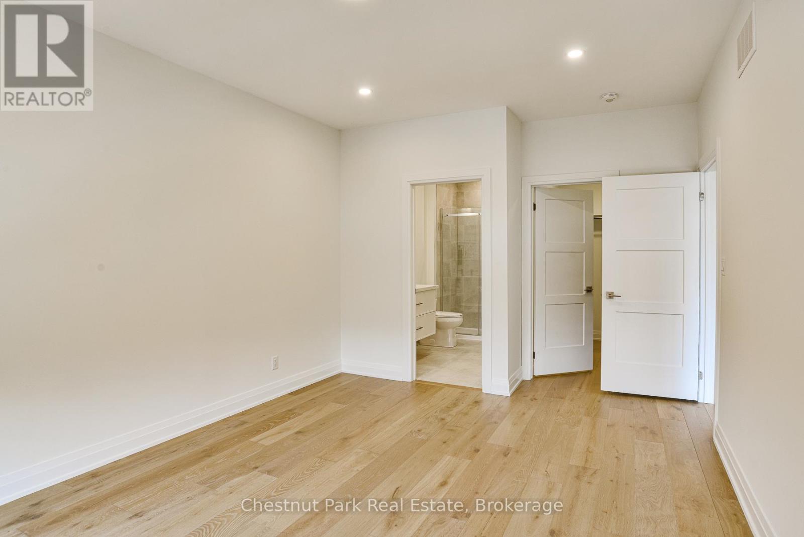 25 Jack Street, Huntsville, Ontario  P1H 0G4 - Photo 18 - X12100481