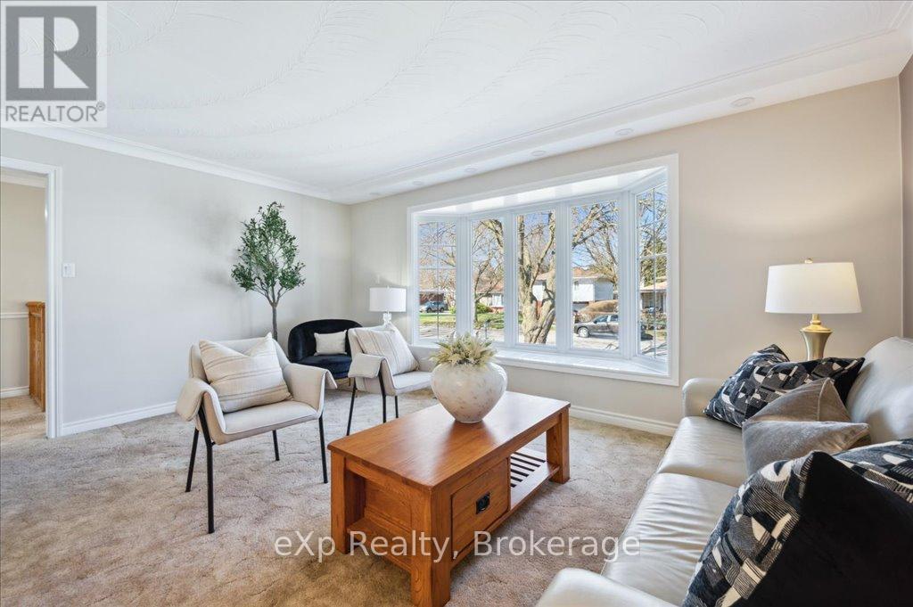 28 Elmhurst Crescent, Guelph, Ontario  N1H 6C7 - Photo 6 - X12100501