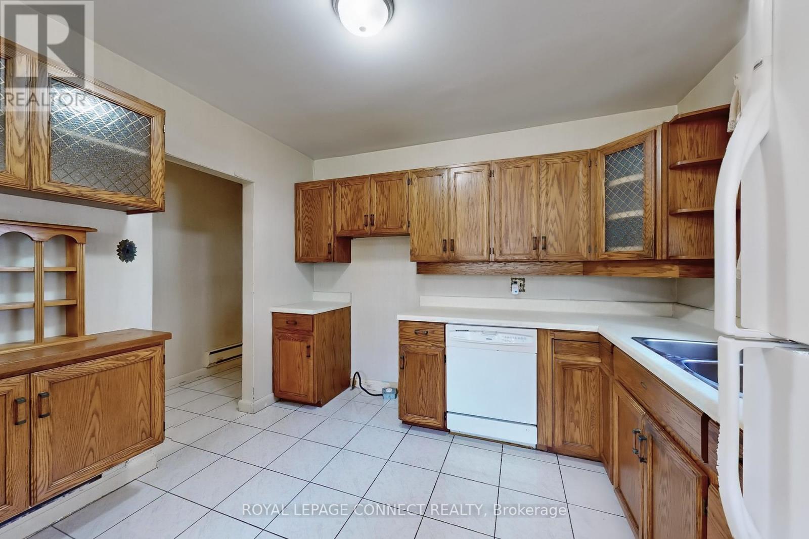 20 Brinloor Boulevard, Toronto, Ontario  M1M 1L2 - Photo 8 - E12100493