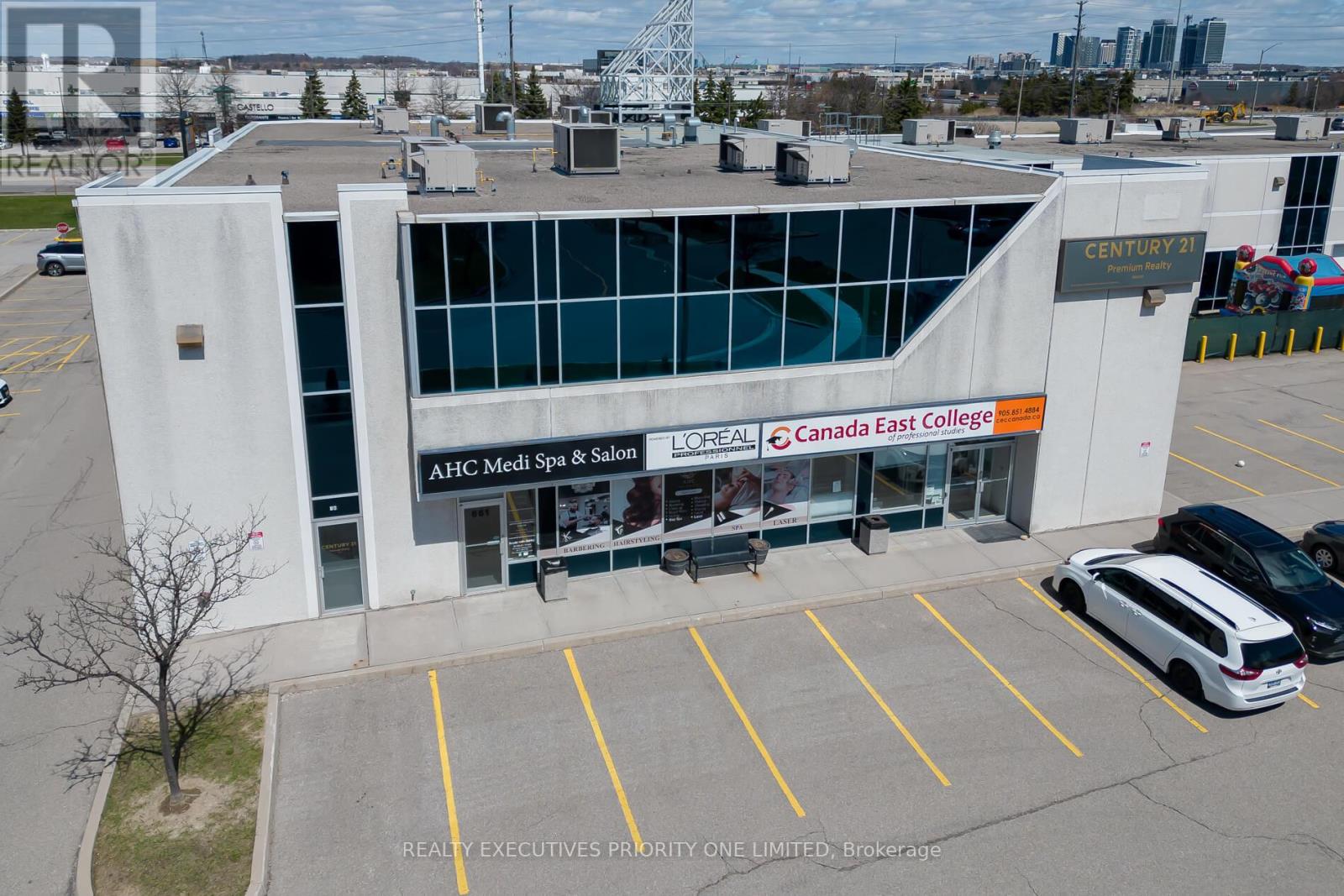 10,11,12 - 661 CHRISLEA ROAD, Vaughan, Ontario