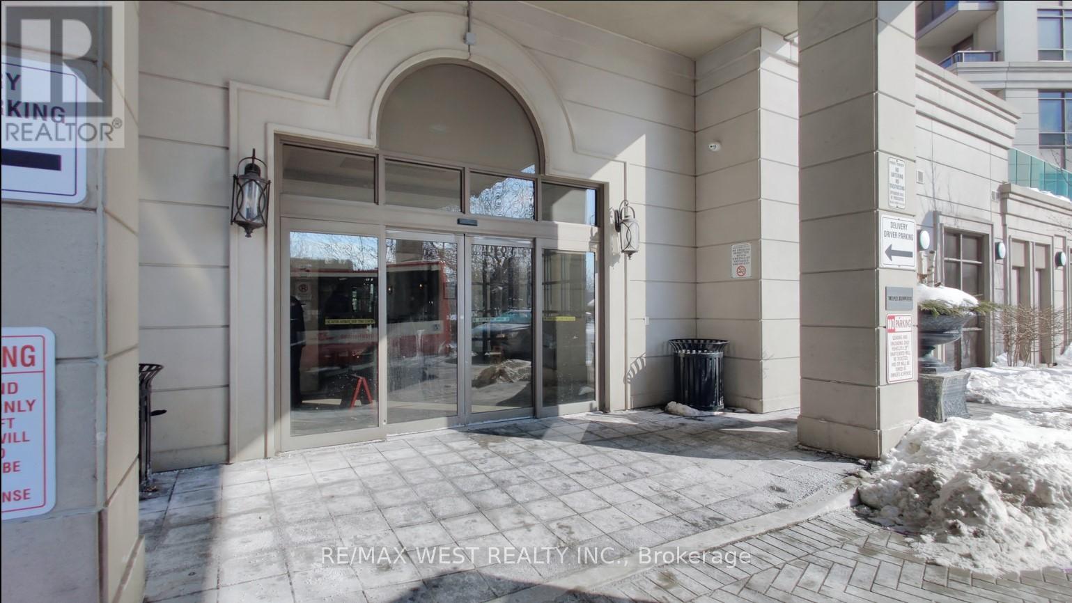 Property at 206A - 710 HUMBERWOOD BOULEVARD image 3