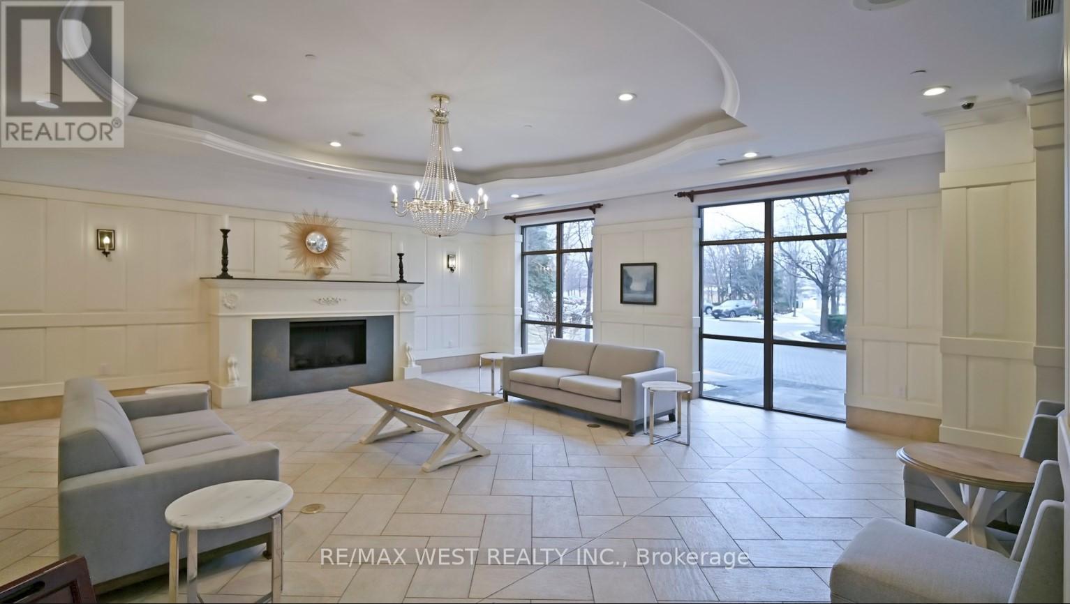 Property at 206A - 710 HUMBERWOOD BOULEVARD image 5